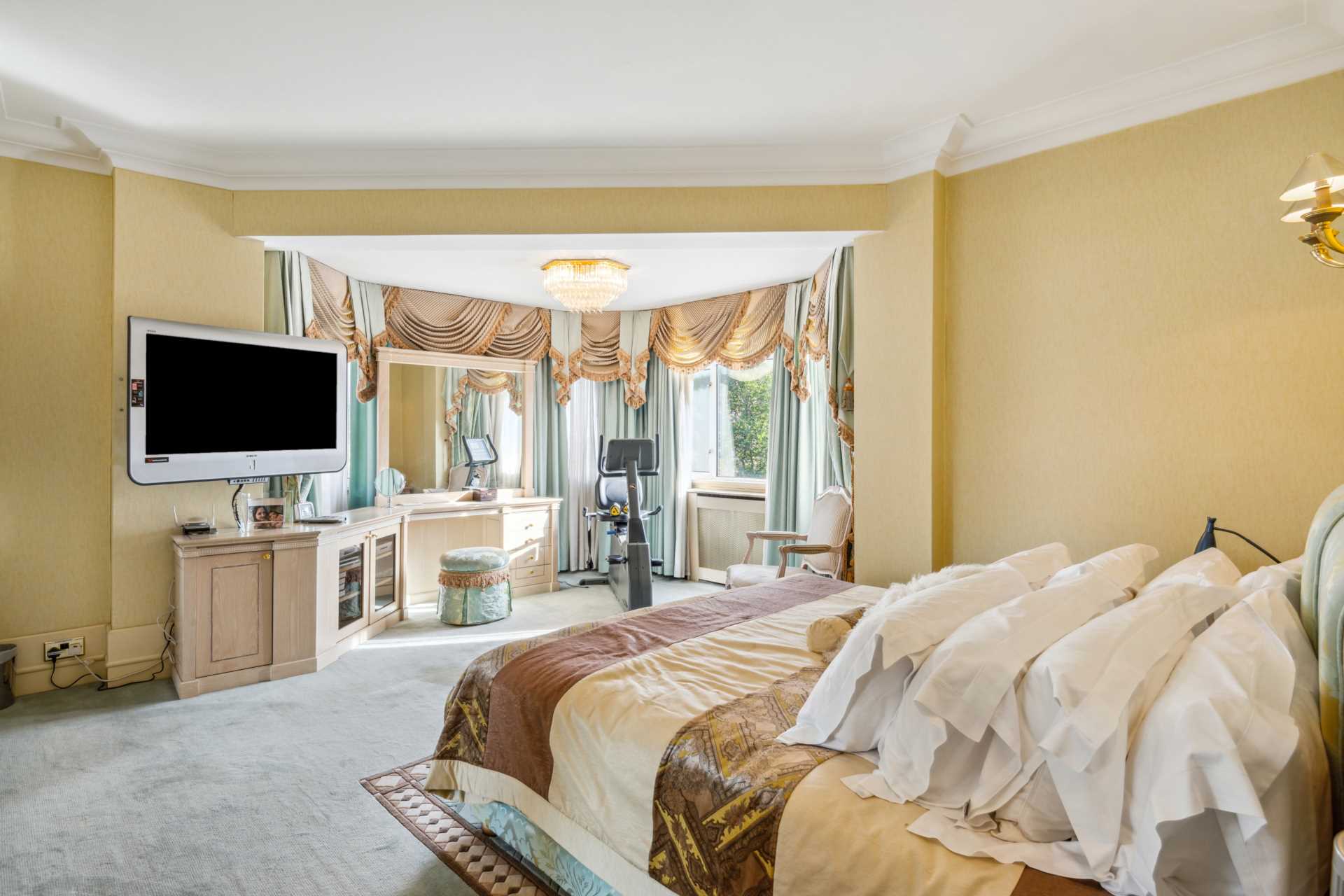 Kingston House North, Knightsbridge SW7, Image 8