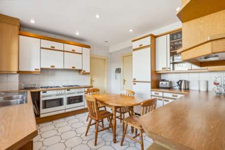 Kingston House North, Knightsbridge SW7, Image 15