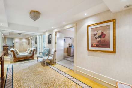 Kingston House North, Knightsbridge SW7, Image 16
