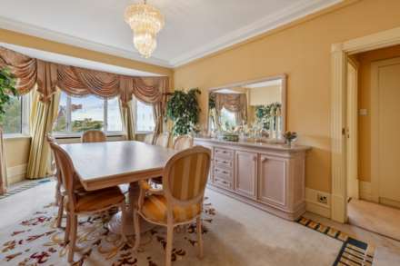 Kingston House North, Knightsbridge SW7, Image 6