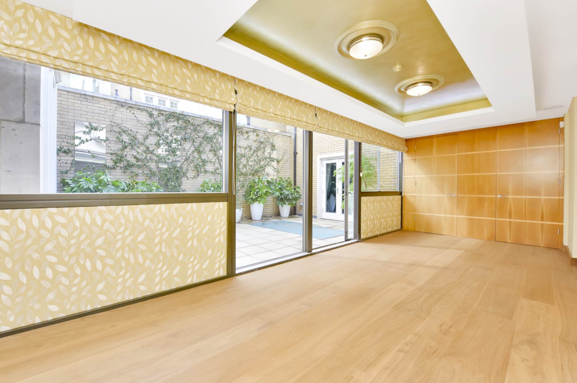 Wycombe Square, Kensington W8, Image 11