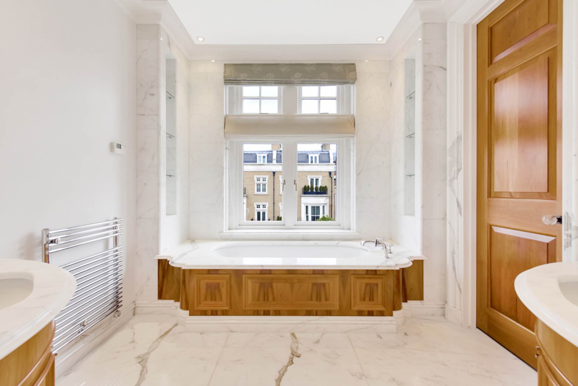Wycombe Square, Kensington W8, Image 9