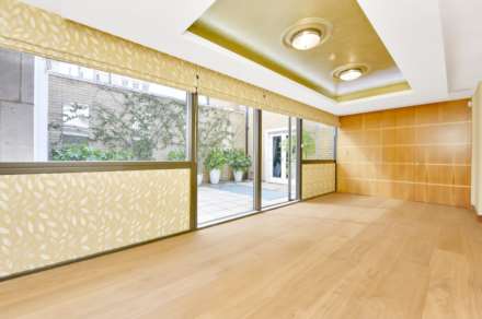 Wycombe Square, Kensington W8, Image 11