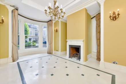 Wycombe Square, Kensington W8, Image 5
