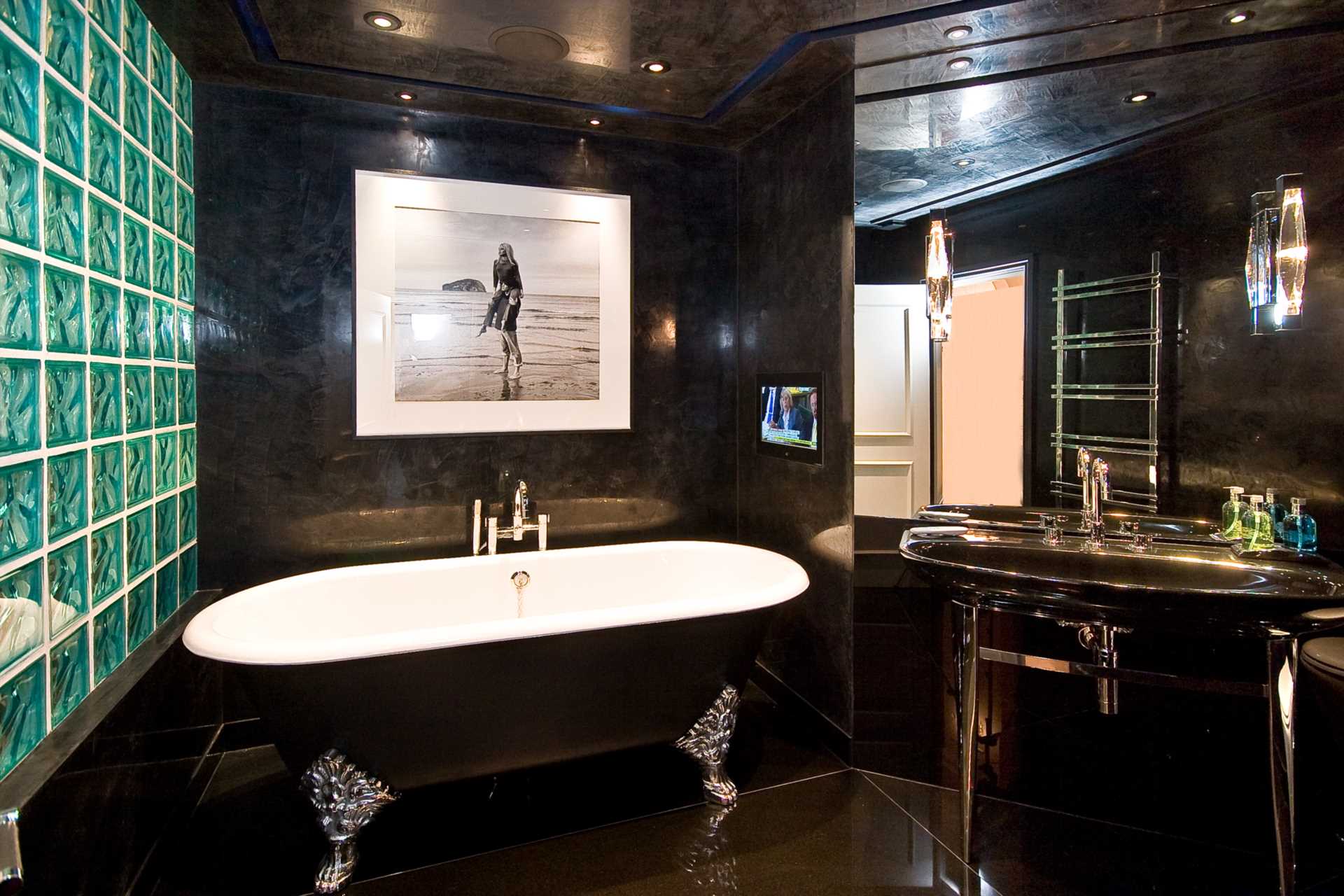 Rutland Court, Rutland Gardens SW7, Image 6