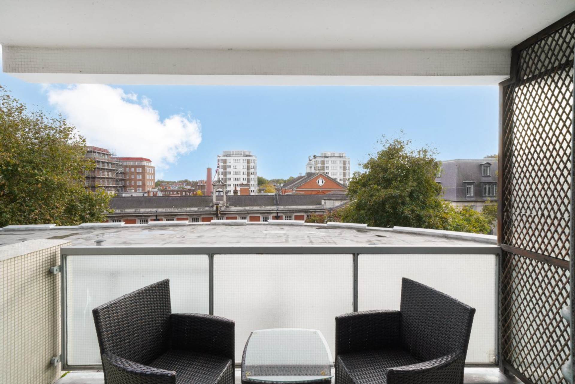 Daska House, Kings Road, Chelsea SW3, Image 2