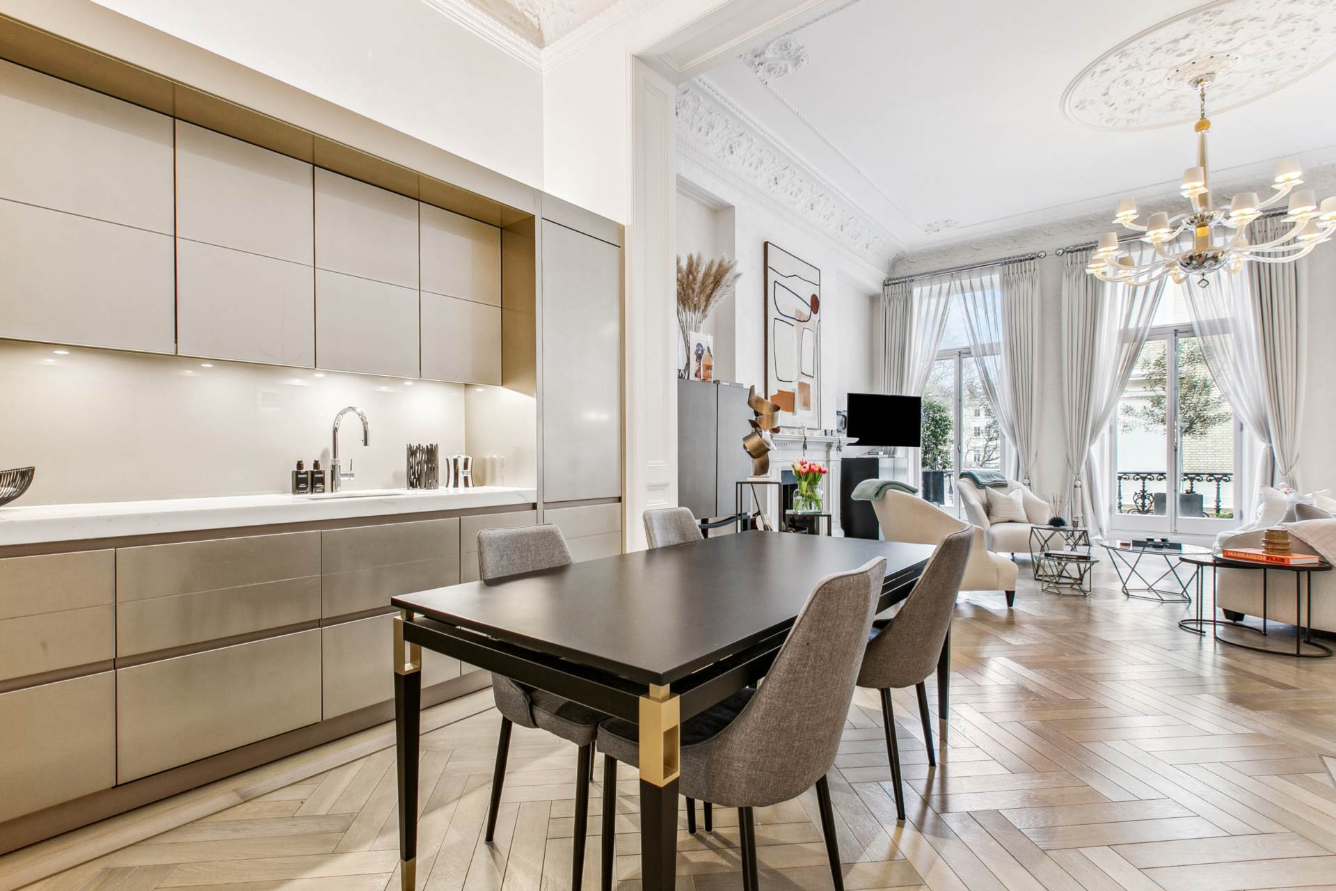 Ennismore Gardens, Knightsbridge SW7, Image 6