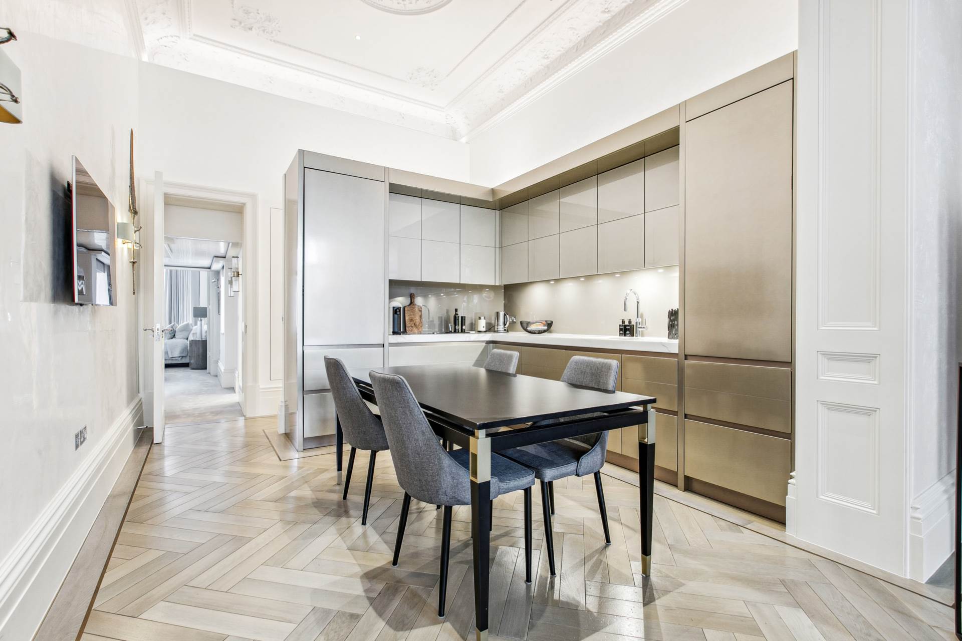 Ennismore Gardens, Knightsbridge SW7, Image 7