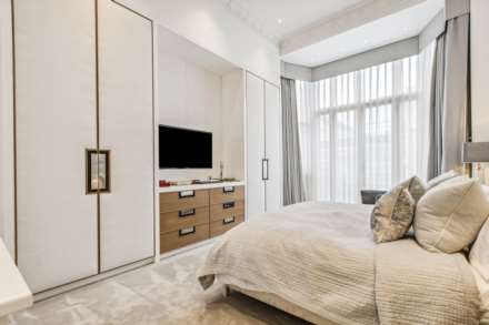 Ennismore Gardens, Knightsbridge SW7, Image 10