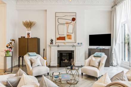 Ennismore Gardens, Knightsbridge SW7, Image 4