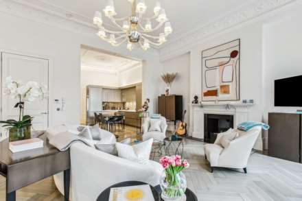 Ennismore Gardens, Knightsbridge SW7, Image 5