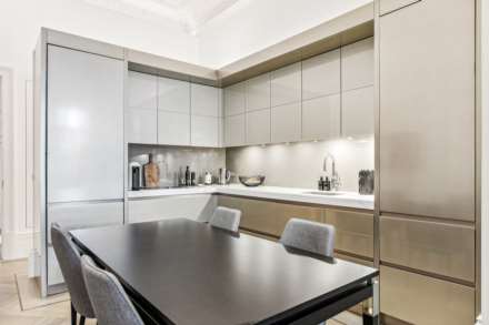 Ennismore Gardens, Knightsbridge SW7, Image 9