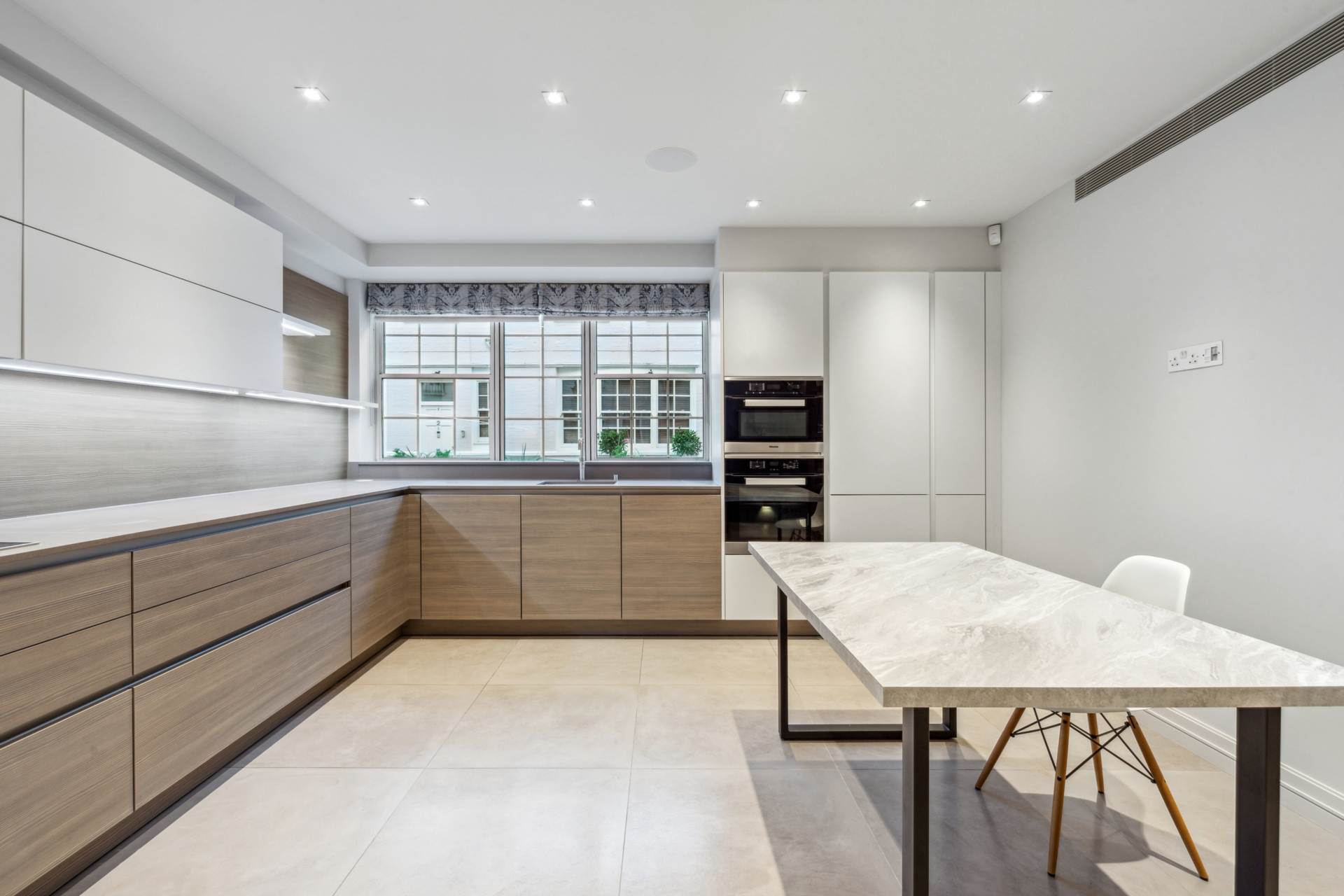 Princes Gate Mews, Knightsbridge SW7, Image 6