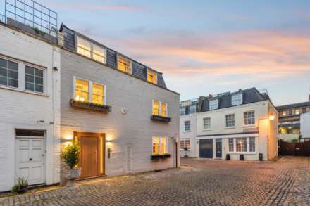 Princes Gate Mews, Knightsbridge SW7, Image 16