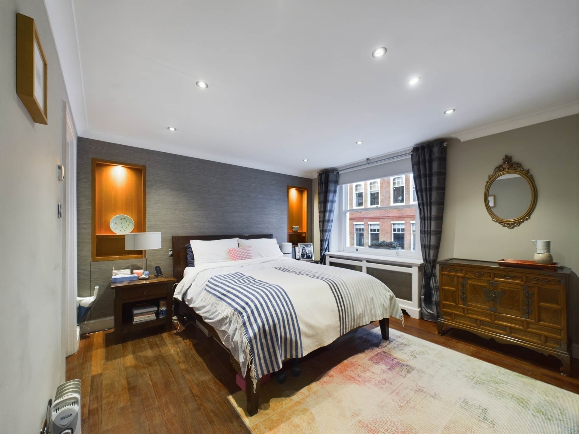 Kensington Court Place, Kensington W8, Image 21