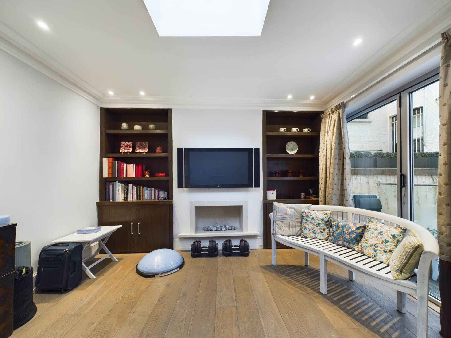 Kensington Court Place, Kensington W8, Image 9