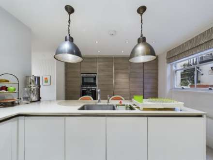 Kensington Court Place, Kensington W8, Image 13