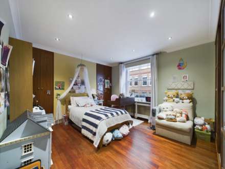 Kensington Court Place, Kensington W8, Image 19