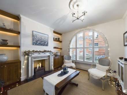 Kensington Court Place, Kensington W8, Image 6