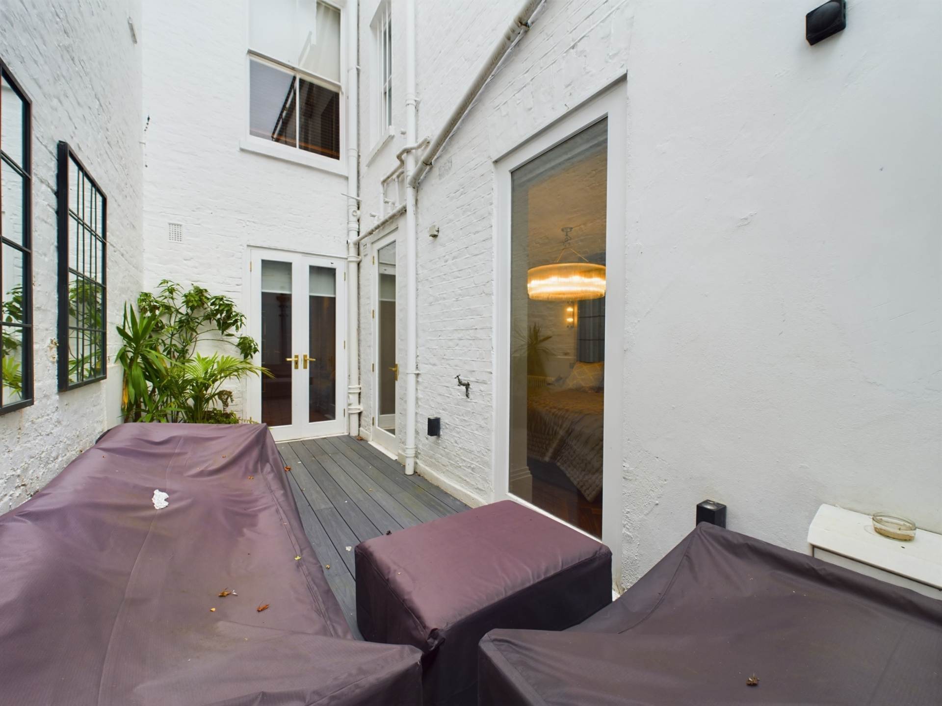 Palace Gardens Terrace, Kensington W8, Image 20