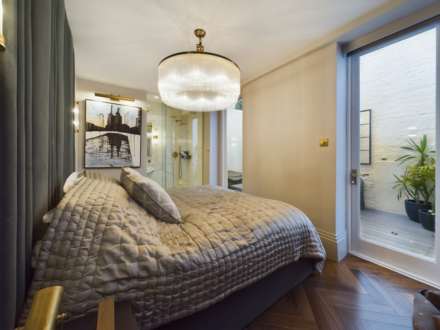 Palace Gardens Terrace, Kensington W8, Image 11