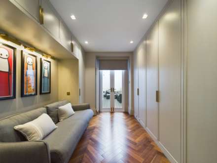 Palace Gardens Terrace, Kensington W8, Image 12