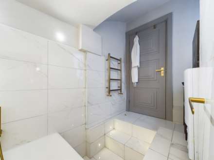 Palace Gardens Terrace, Kensington W8, Image 17