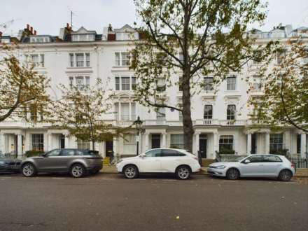 Palace Gardens Terrace, Kensington W8, Image 25