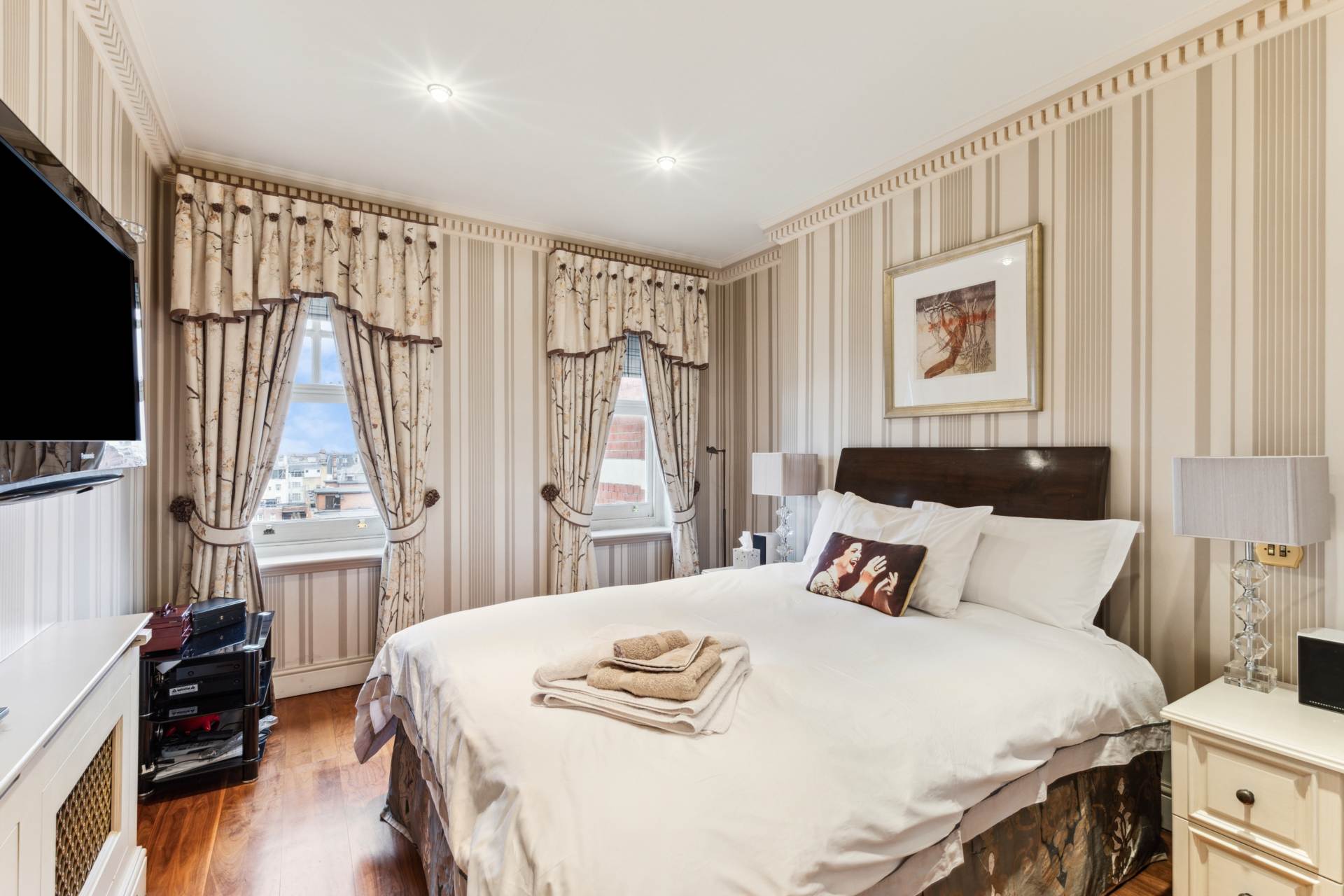Albert Court, Prince Consort Road SW7, Image 9