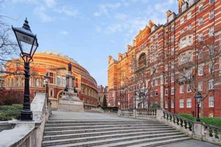 Albert Court, Prince Consort Road SW7, Image 2