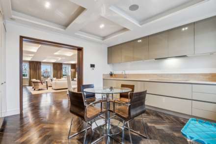 Lennox Gardens, Knightsbridge SW1X 0DQ, Image 3