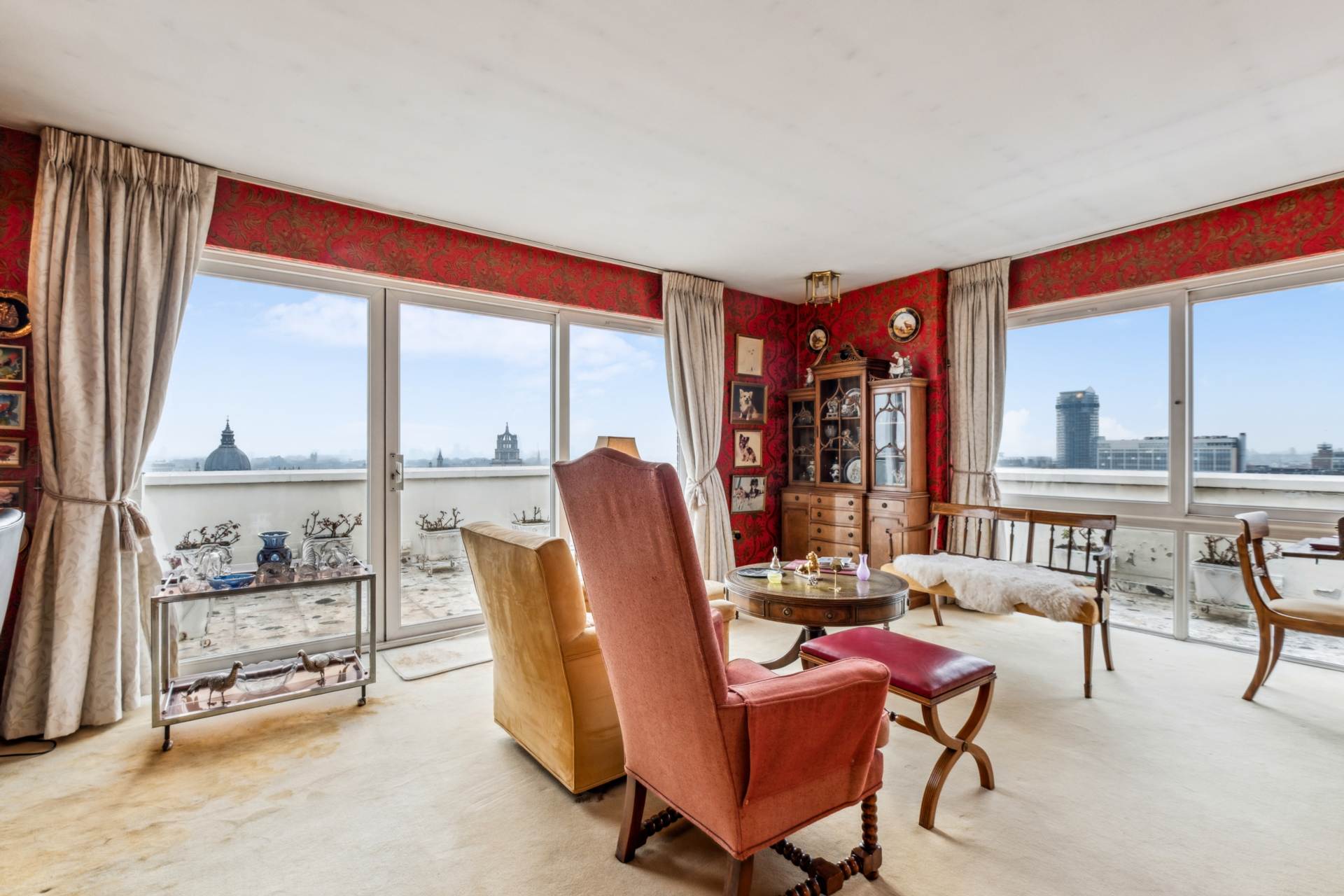 Penthouse, Kingston House South, Knightsbridge SW7, Image 2