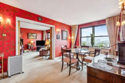 Penthouse, Kingston House South, Knightsbridge SW7, Image 4