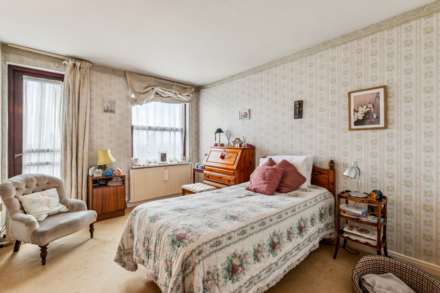 Penthouse, Kingston House South, Knightsbridge SW7, Image 8