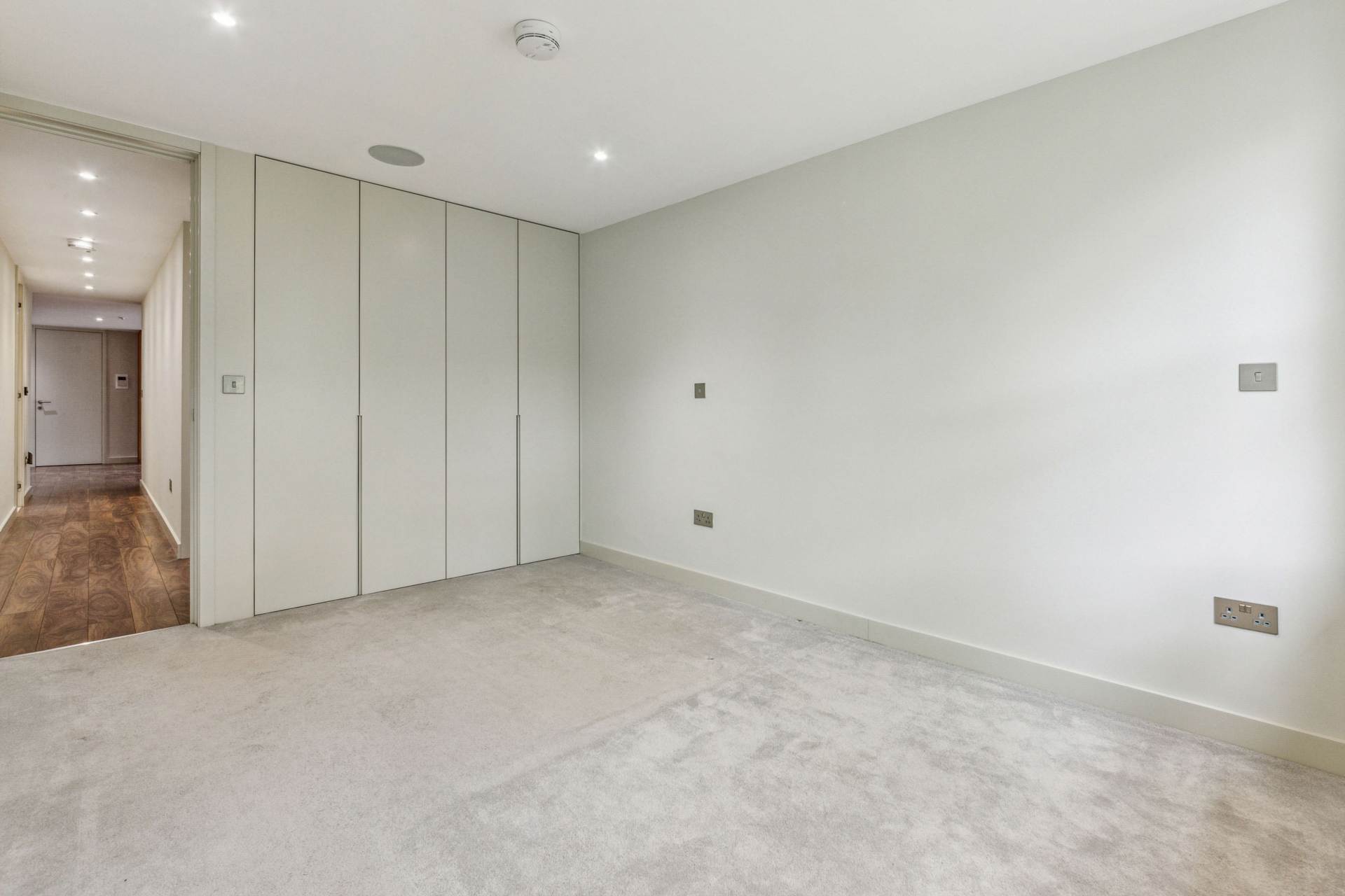Kingston House South, Knightsbridge SW7, Image 9