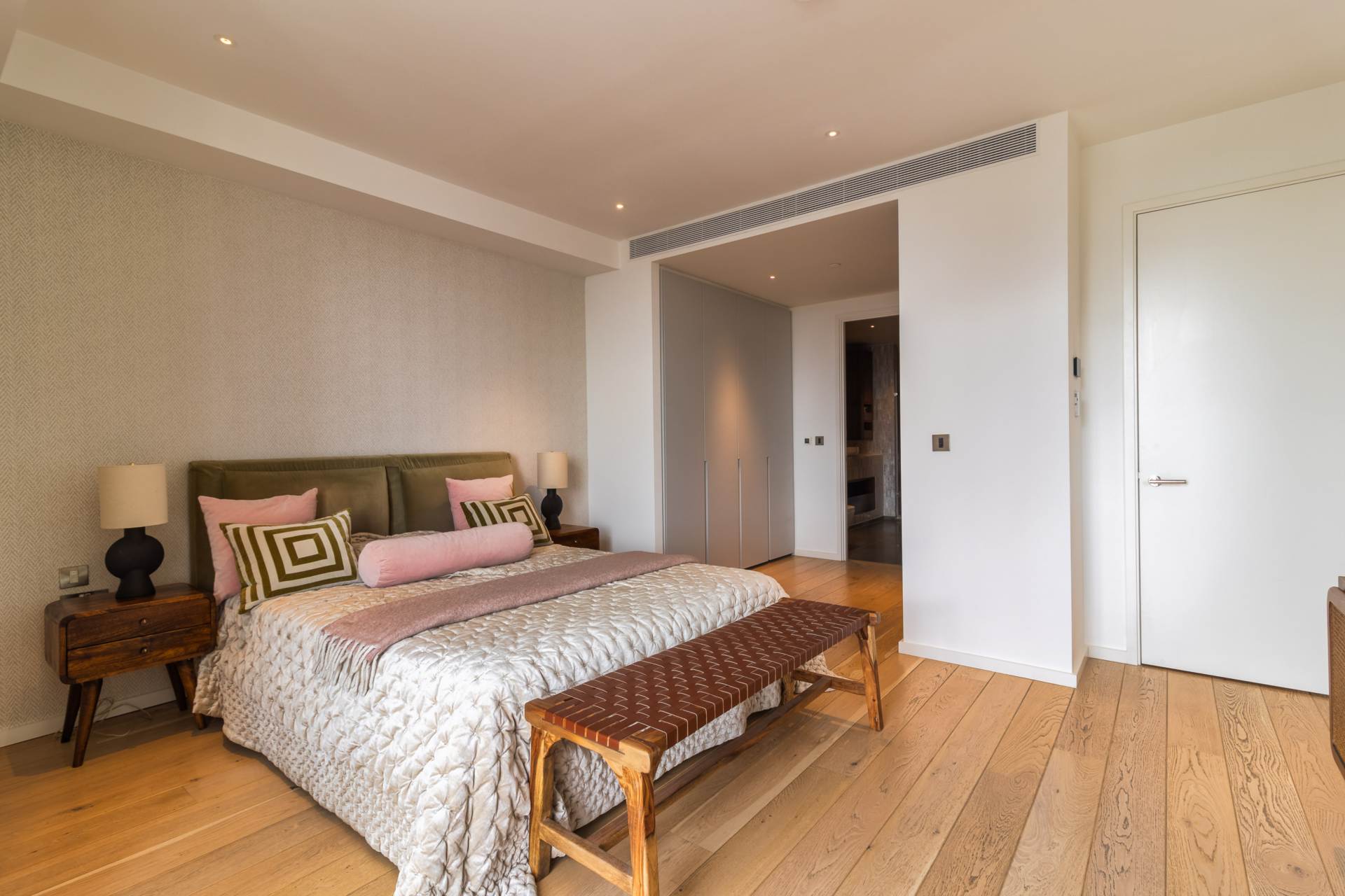 Penthouse, Waterson Building, Shoreditch E2, Image 10