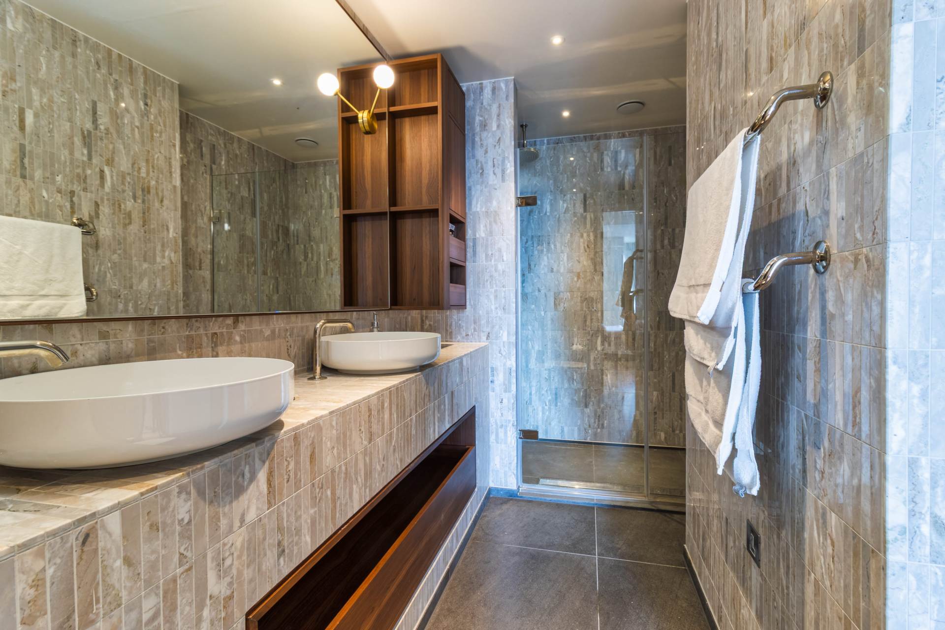 Penthouse, Waterson Building, Shoreditch E2, Image 11