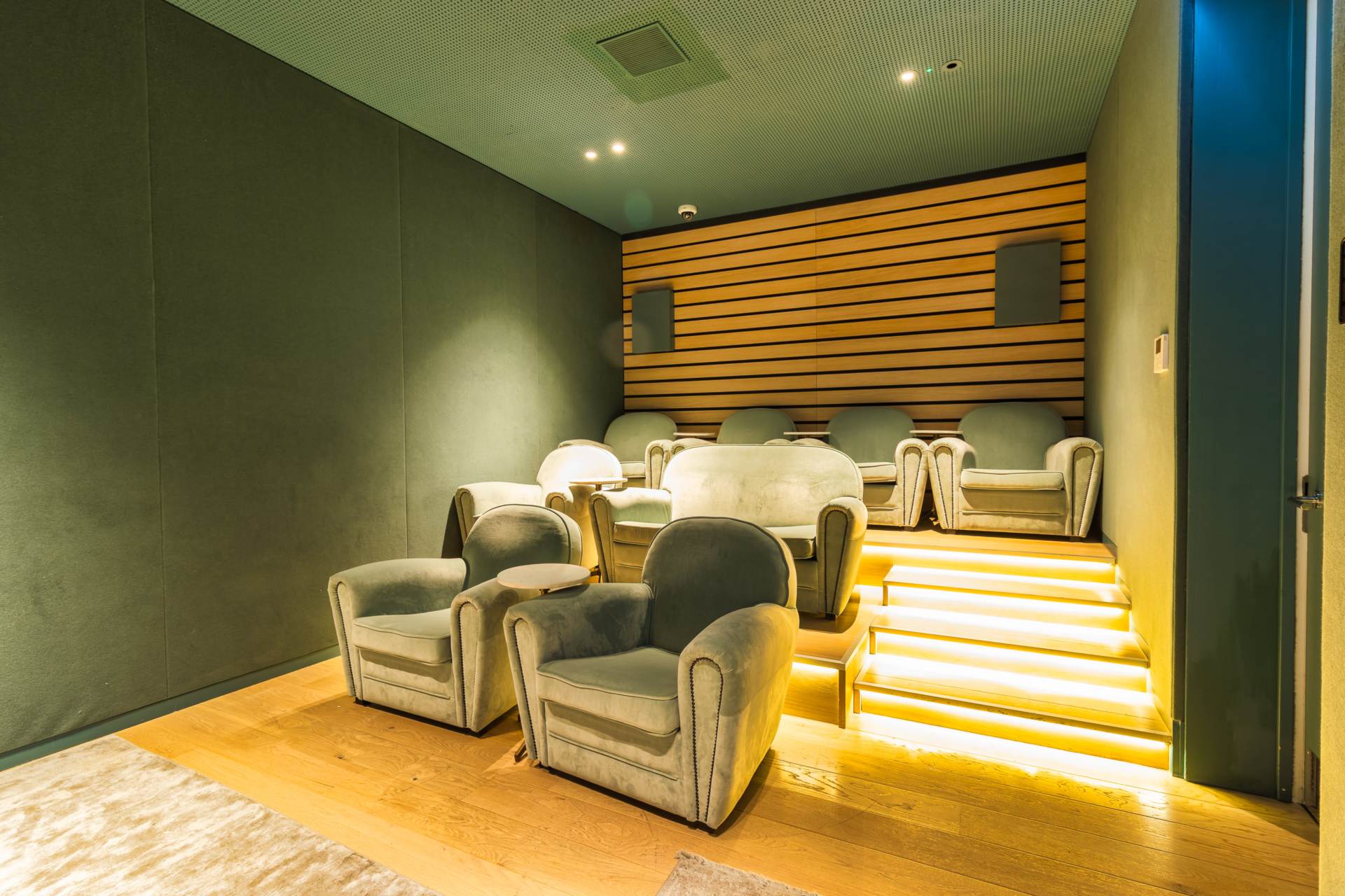 Penthouse, Waterson Building, Shoreditch E2, Image 19