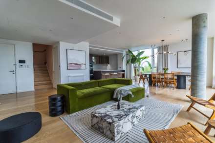 Penthouse, Waterson Building, Shoreditch E2