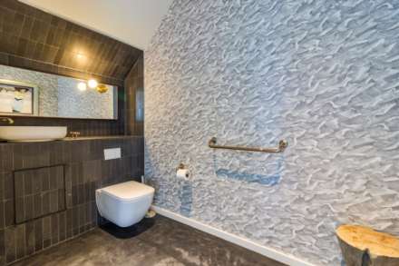 Penthouse, Waterson Building, Shoreditch E2, Image 15