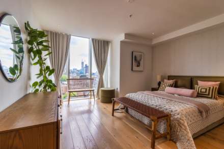 Penthouse, Waterson Building, Shoreditch E2, Image 9