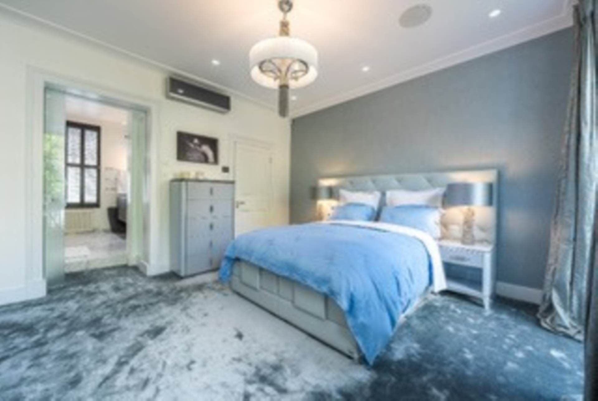 Trevor Square, Knightsbridge SW7, Image 6