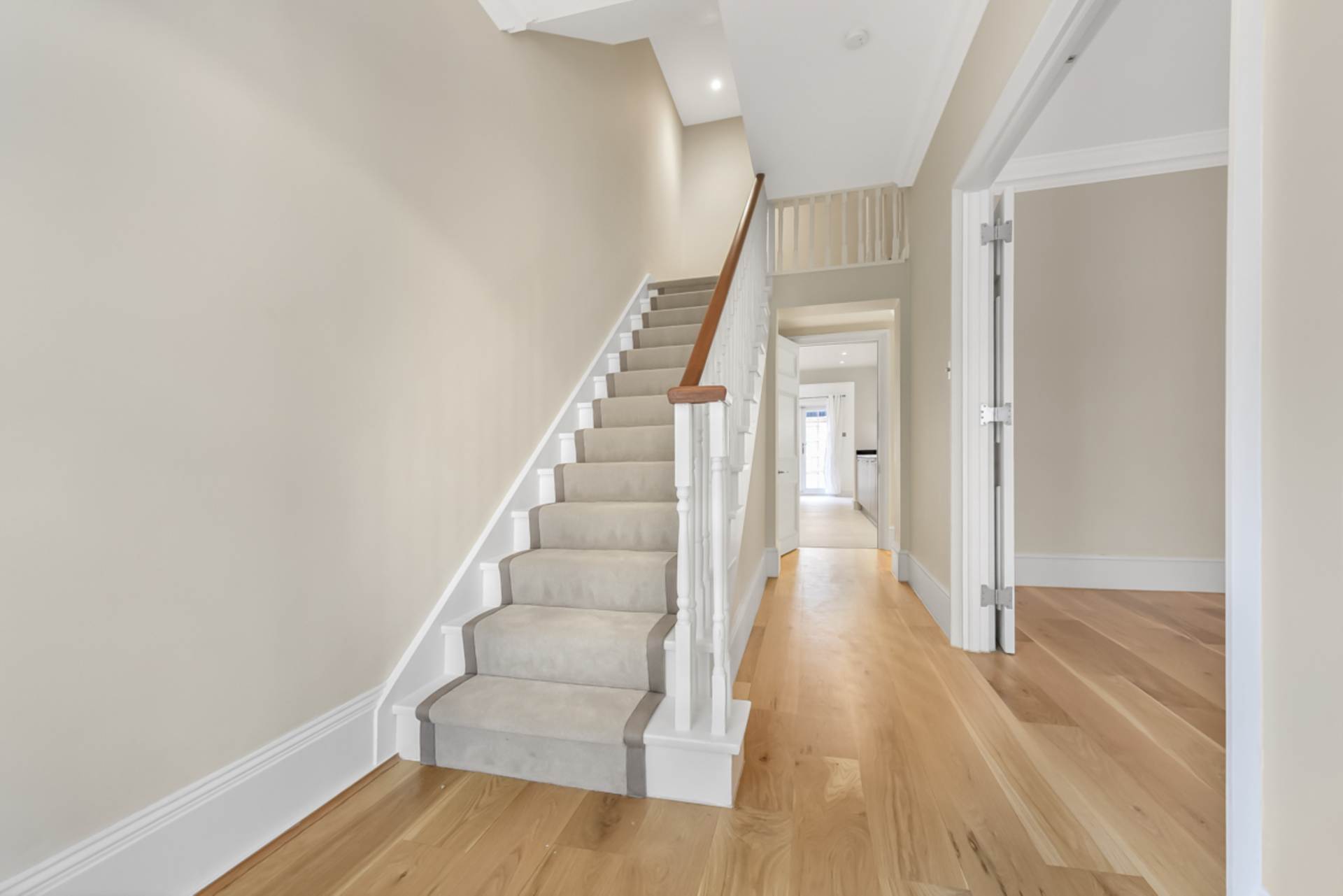 Moncorvo Close, Knightsbridge SW7, Image 4