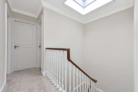 Moncorvo Close, Knightsbridge SW7, Image 13