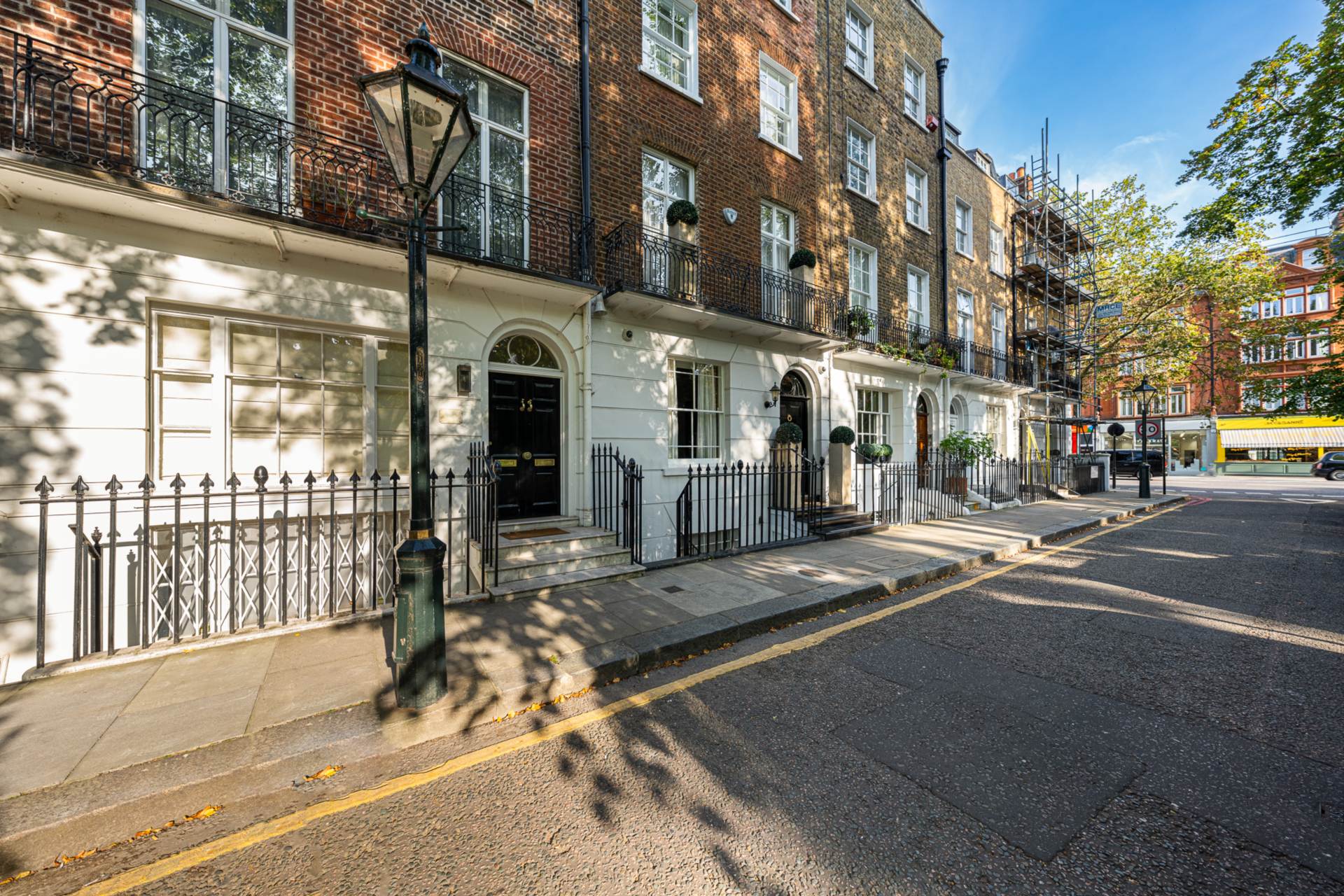 Brompton Square, Knightsbridge SW3, Image 7