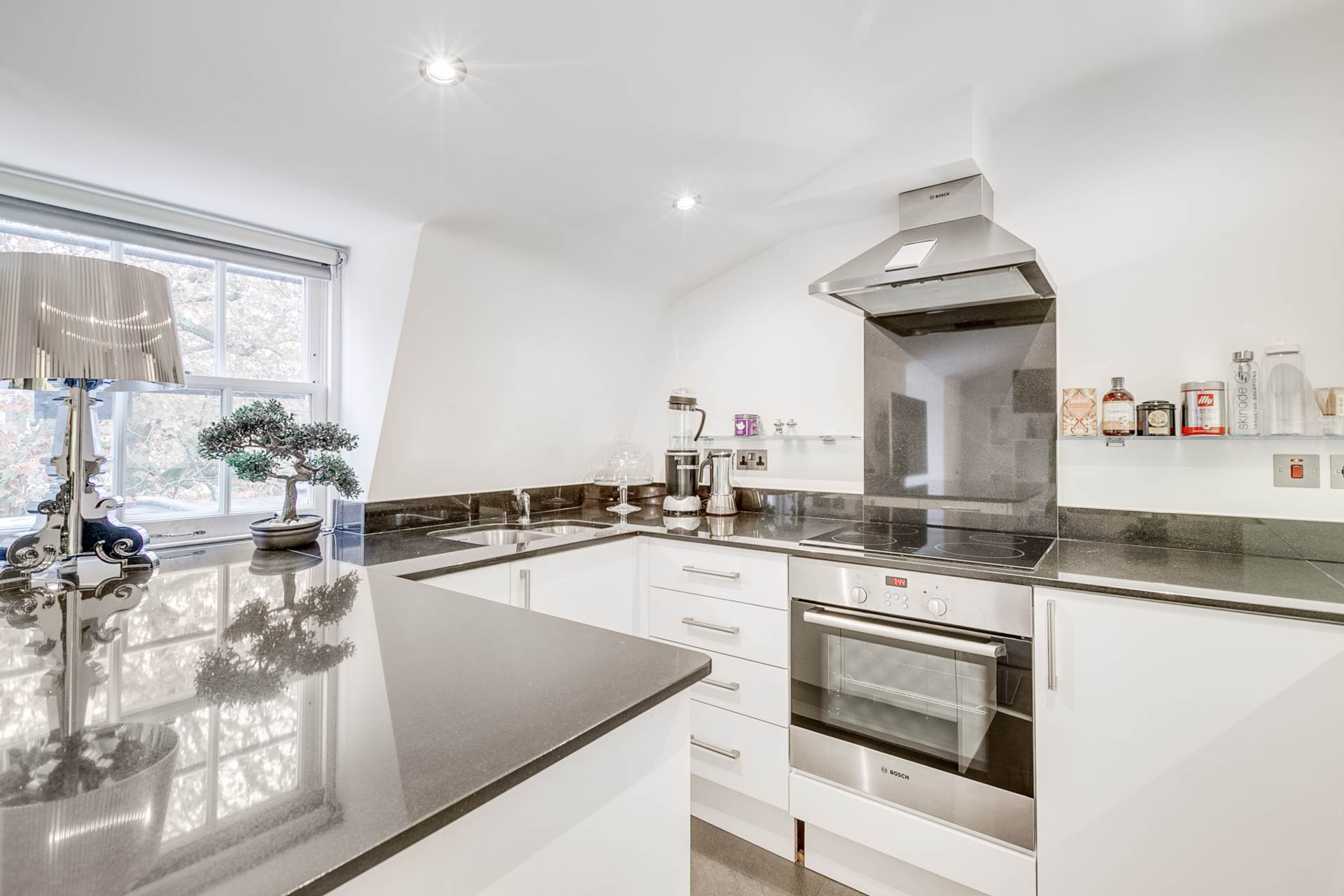 Rutland Gate, Knightsbridge SW7, Image 3