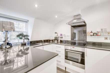 Rutland Gate, Knightsbridge SW7, Image 3