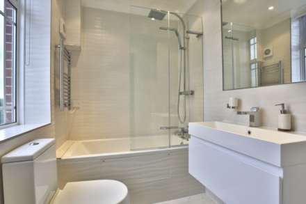 Leonard Court, Edwardes Square, Kensington W8, Image 11