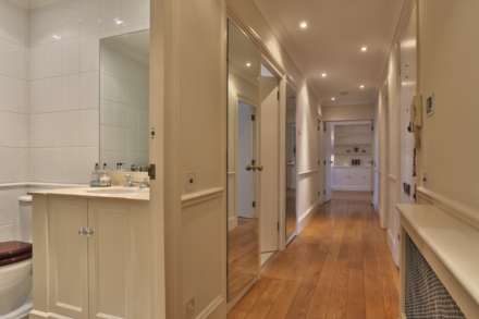 Leonard Court, Edwardes Square, Kensington W8, Image 12