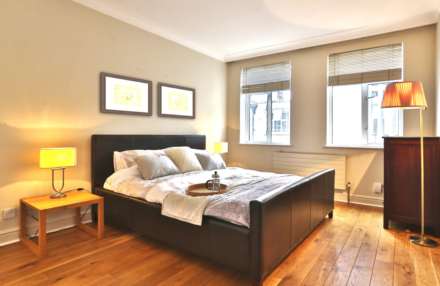 Leonard Court, Edwardes Square, Kensington W8, Image 4